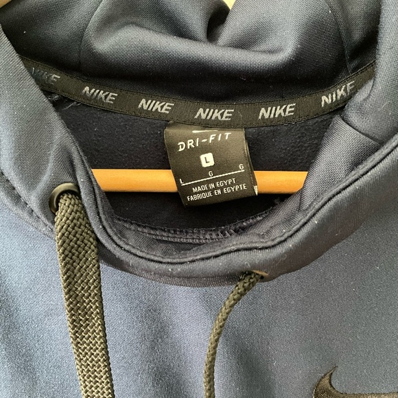 Slightly worn Nike pullover sweater - Picture 2 of 2